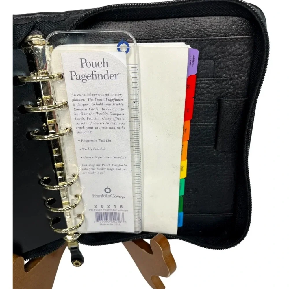 Franklin Covey Black Full Grain Nappa Leather USA Device Holder Zip Binder Tabs